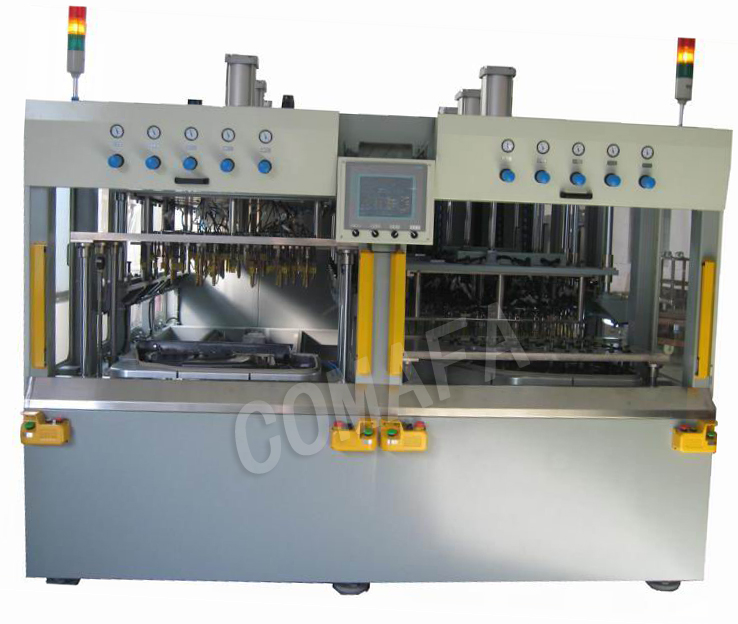 汽車(chē)外飾板鉚接機