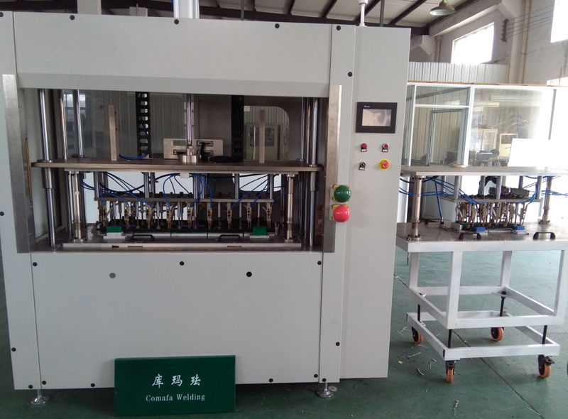 汽車(chē)c柱熱熔鉚點(diǎn)焊接機