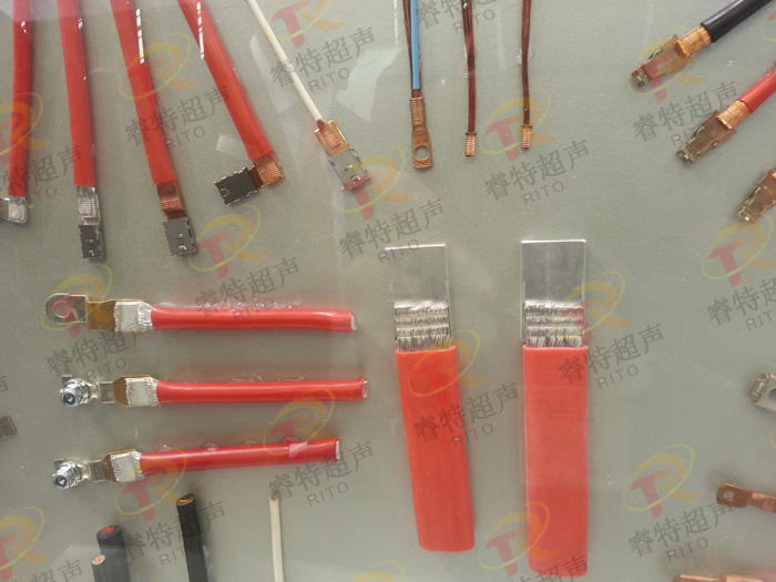 銅導線(xiàn)端子超聲波焊接機