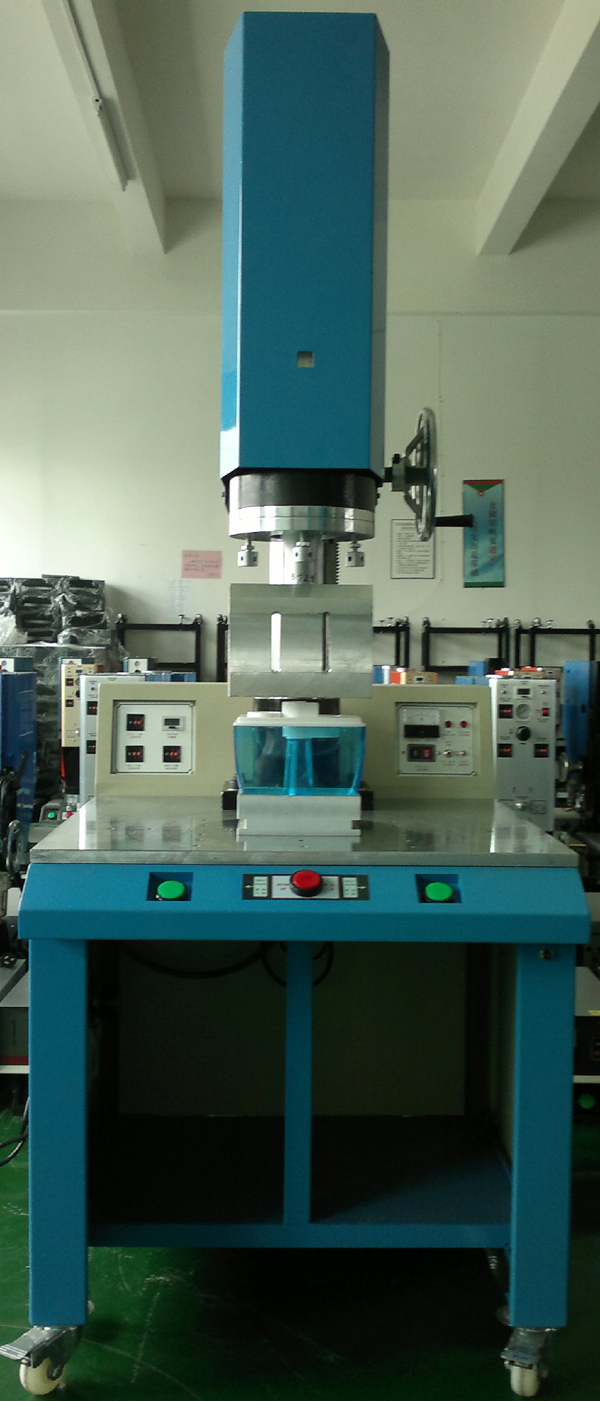 霧化器水箱罩熔接機