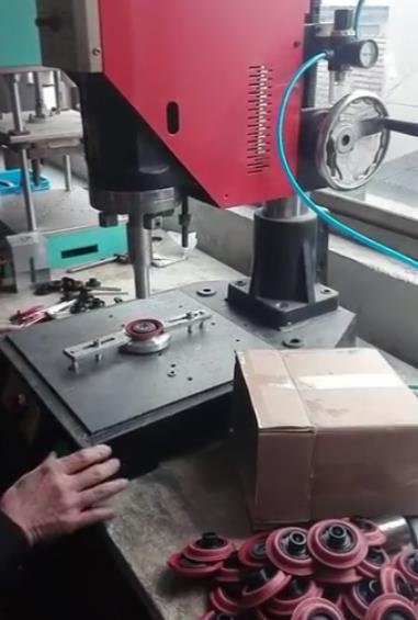 �u݆�������Ś�Ś��yĤƬ�������C