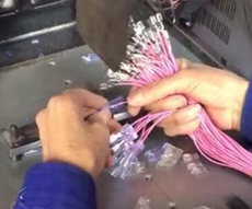 늄�(d��ng)܇(ch��)��(xi��n)��PVC�׹ܳ������әC