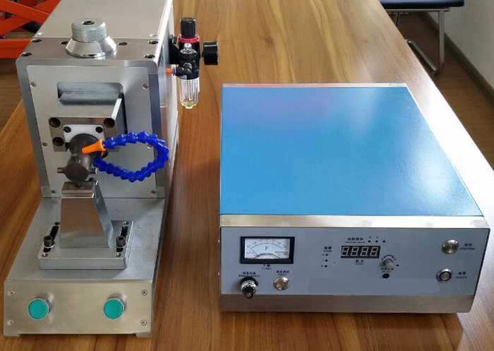 ���ٱ�Ƭ���ϳ����c(di��n)���C