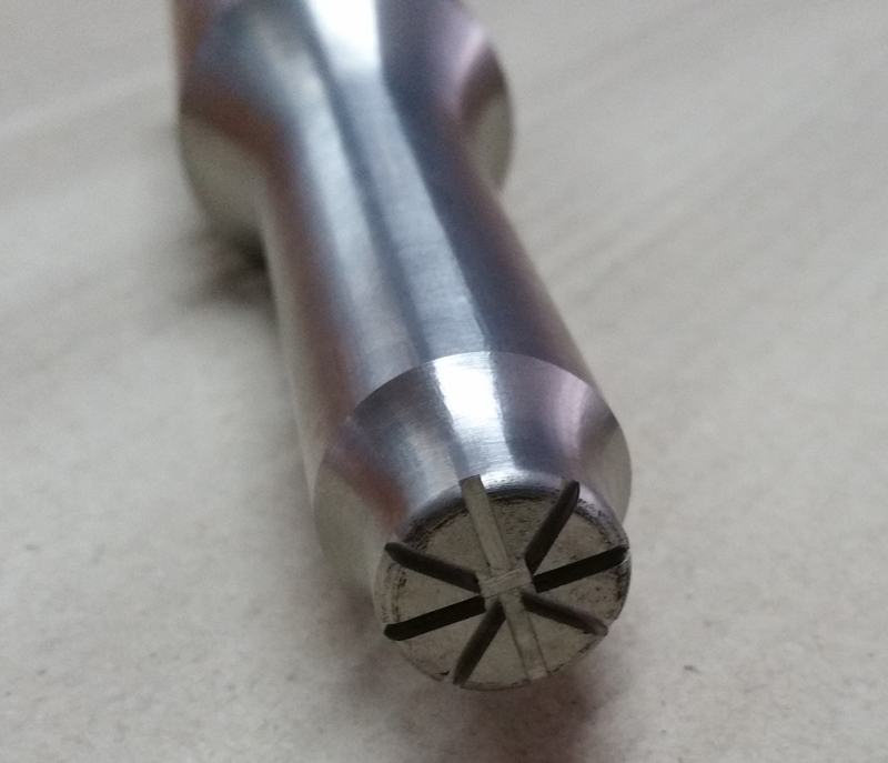 �пհ峬������ģ��