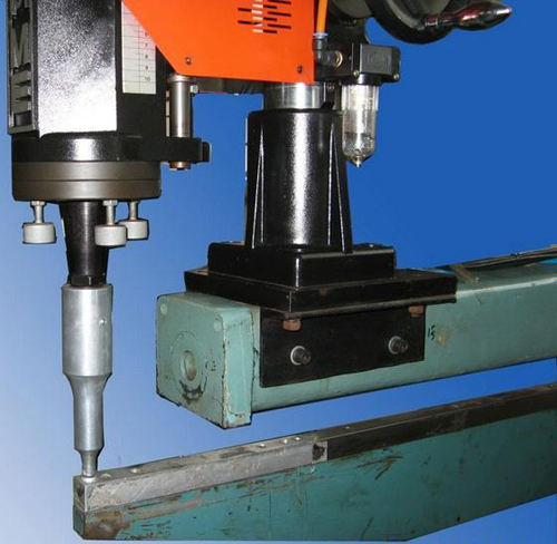 �пհ峬������ģ��