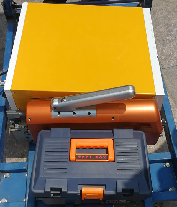 ë���~�ܳ�����β�C