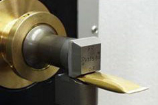 ����~�ܳ������ЙC