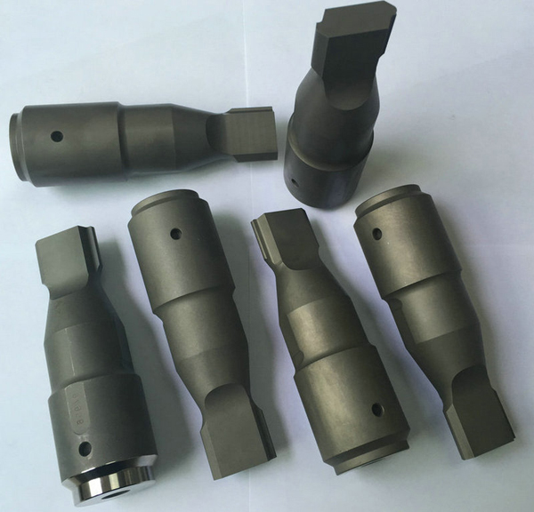 ������ܙC���^/β������ģ��