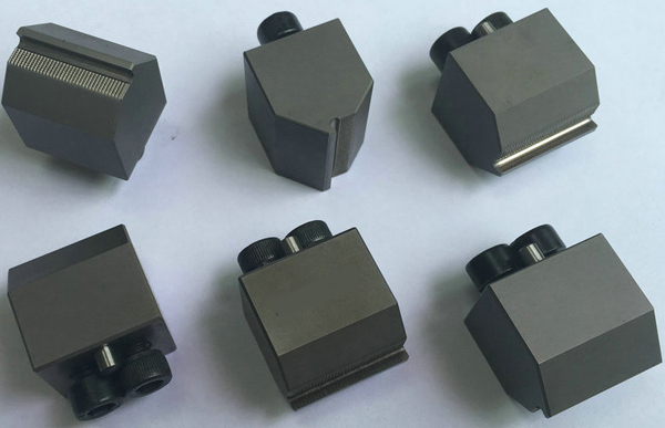 ������ܙC���^/β������ģ��