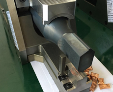 ���{�������~�ܳ�����ڙC