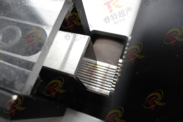 6平方銅線(xiàn)束超聲波壓方設備