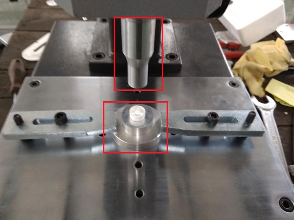 35khz���l�������Ϻ��C