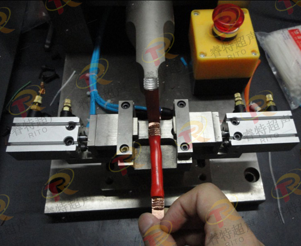 �����~���ӳ��������c(di��n)���C