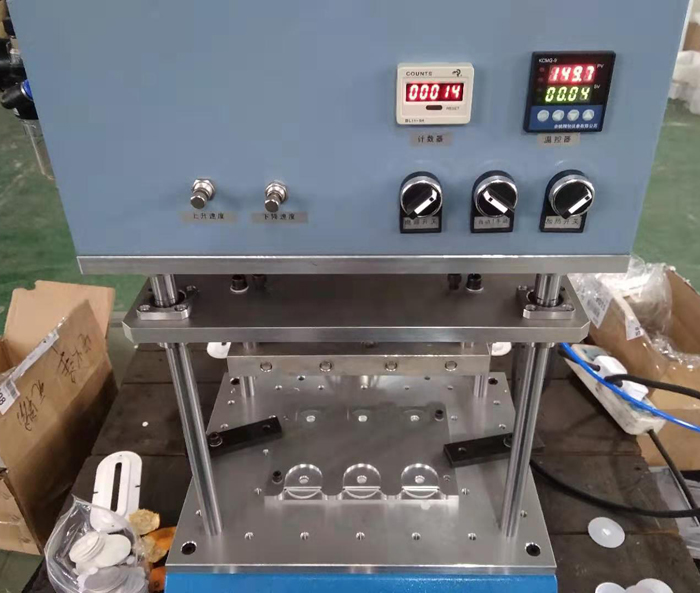 ͸��ƿ�w�X���|Ƭ���۷�ڙC