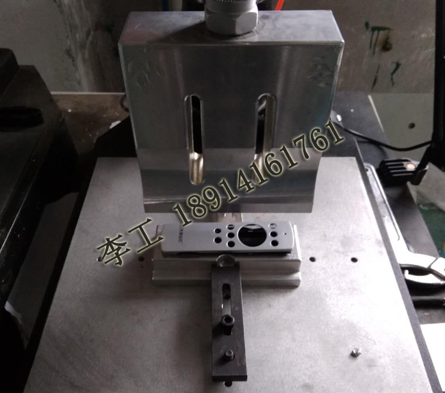 �b�������ƺ��ӳ����۽әC