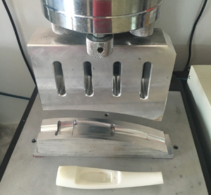 �b�������ƺ��ӳ����۽әC