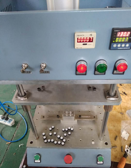 ���z��ˮ͸��Ĥ�≺�y���۽әC