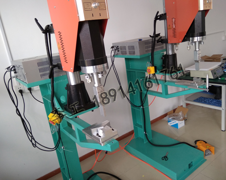 �����ܼ�С��e���c(di��n)��(zhu��n)�ó������әC