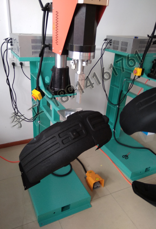 �����ܼ�С��e���c(di��n)��(zhu��n)�ó������әC