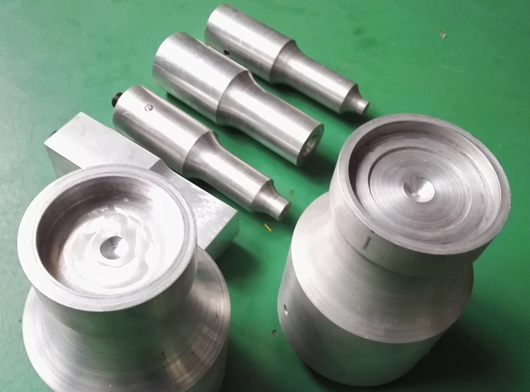 鋁箔紙與塑料杯蓋超聲波封口焊接機