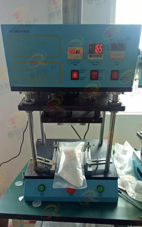 ���ϱ�Ĥ�ķN��ˇ���Ч������