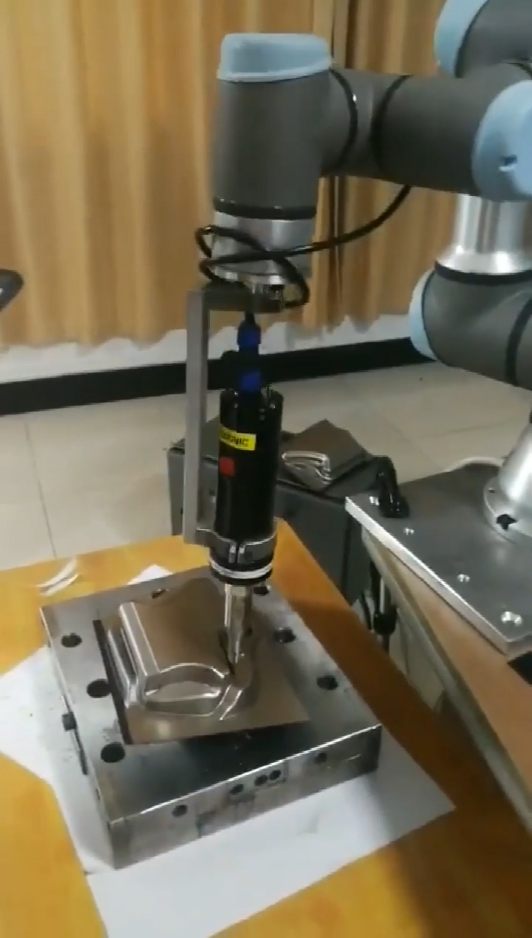 ���z�a(ch��n)Ʒ�Ԅ�(d��ng)�������и�C