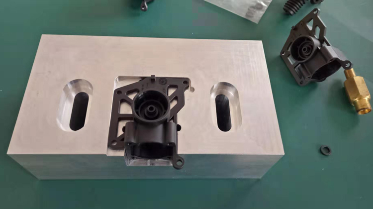 PA66-GF30�����D�Q�^���ۉ����C