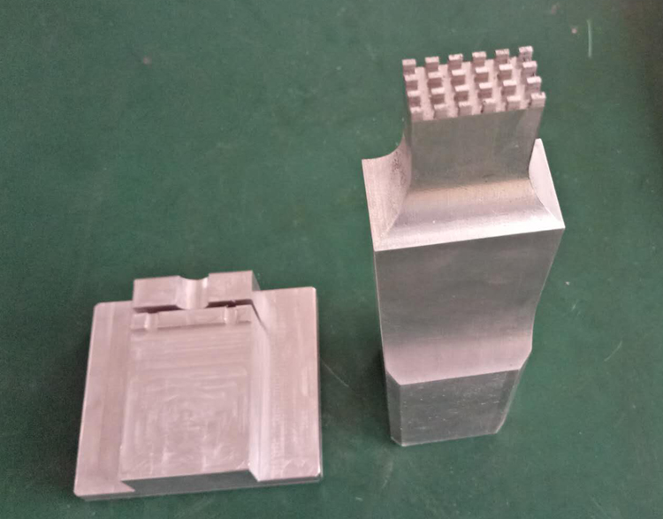 魔術(shù)貼扎帶塑料反扣超聲波焊接機