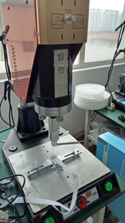 魔術(shù)貼扎帶塑料反扣超聲波焊接機