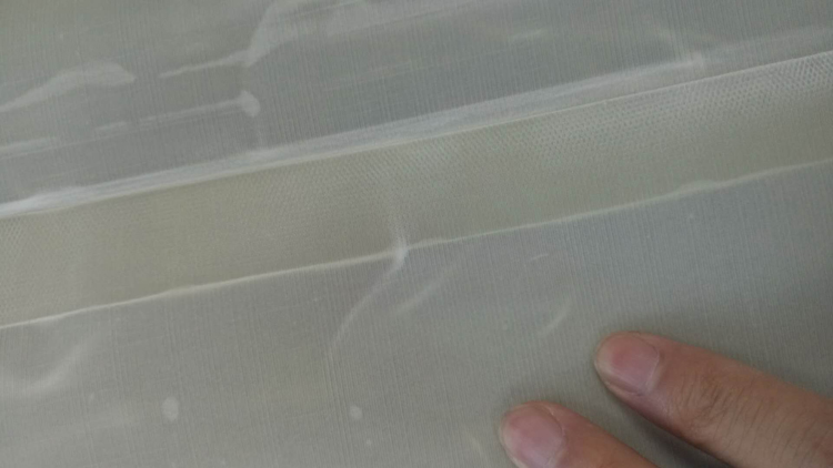 電泳漆陽(yáng)極膜中縫熱風(fēng)壓合焊接機