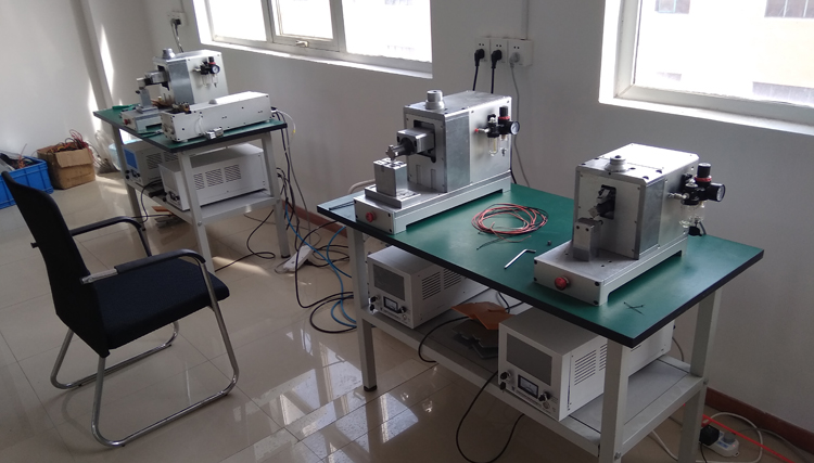 ���䉺�s�C�~�X�ܳ������ЙC