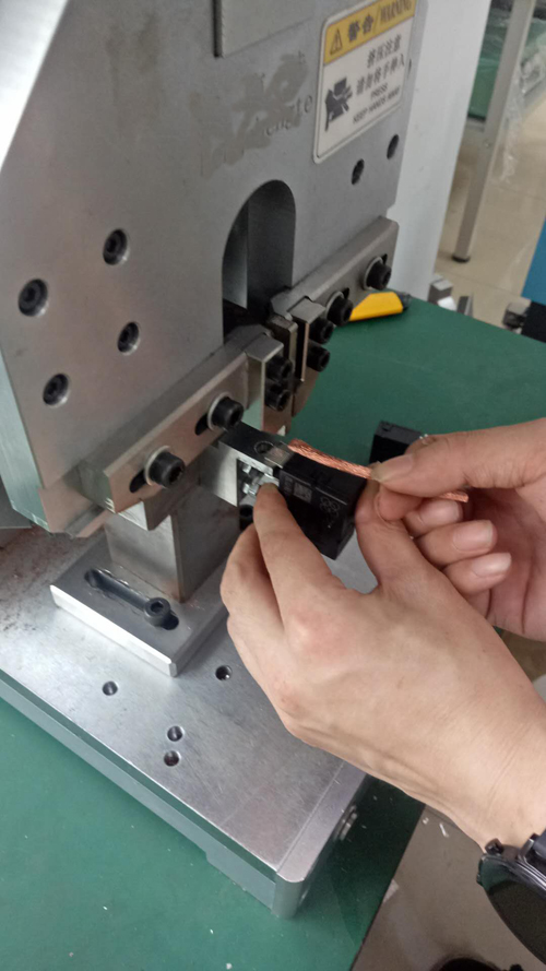 �^������_Ƭ�~������(xi��n)�����c(di��n)���C