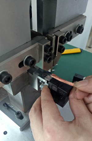 �^������_Ƭ�~������(xi��n)�����c(di��n)���C