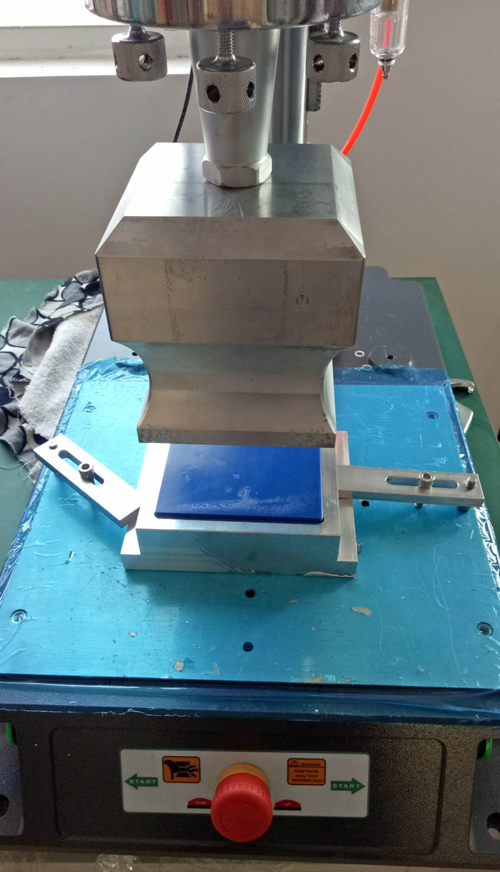 大尺寸ABS塑料工件大功率超聲波熱熔機