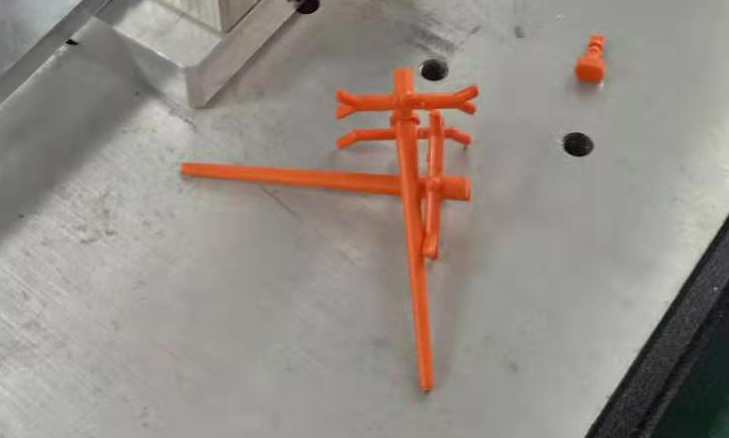 ABS塑膠件注塑澆口超聲波切斷機