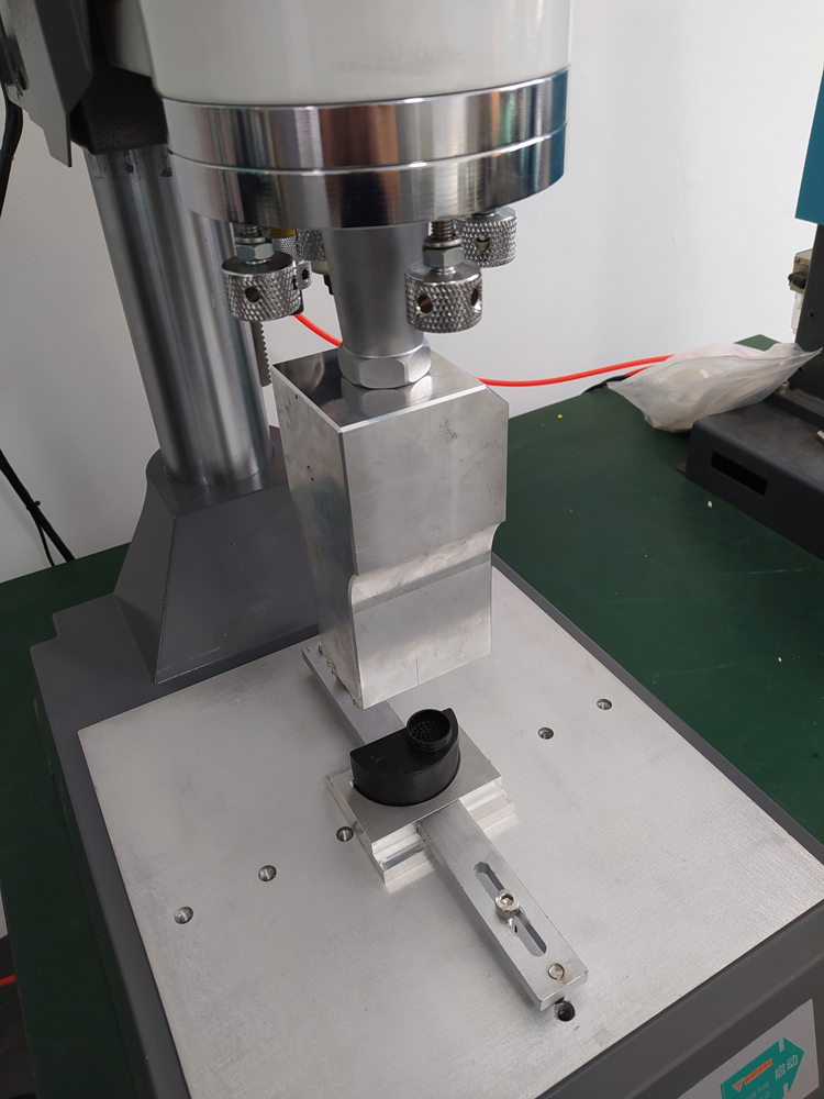 無(wú)紡布過(guò)濾棉與塑料超聲波熱熔模具