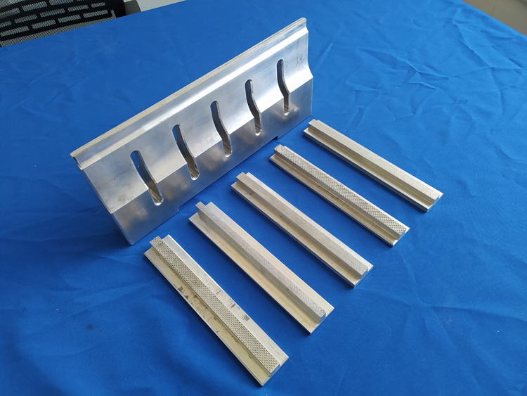 醫療用品無(wú)紡布超聲波封口熱熔焊接機