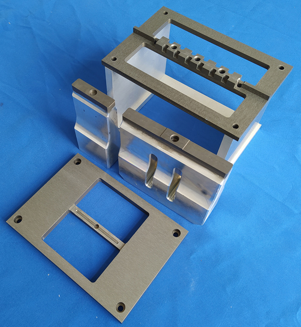 鍍鉻ABS塑料產(chǎn)品超聲波水口振落設備