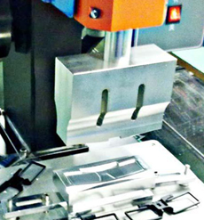 �����־���әC