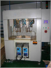 汽車(chē)車(chē)燈焊接機 汽車(chē)車(chē)燈焊接機