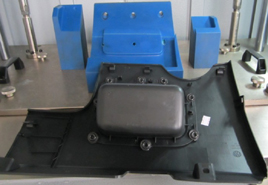 汽車(chē)工具箱焊接