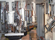 汽車(chē)行李箱焊接機