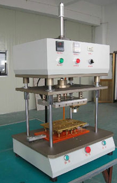 ���ϟ��ۙC���b�A�߰��b�{ԇ