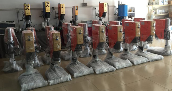 超聲波塑料焊接工藝用于汽車(chē)安全帶扣/插扣壓合