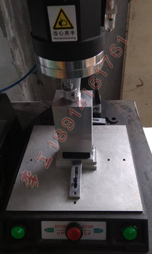 超聲波塑料焊接工藝用于汽車(chē)安全帶扣/插扣壓合