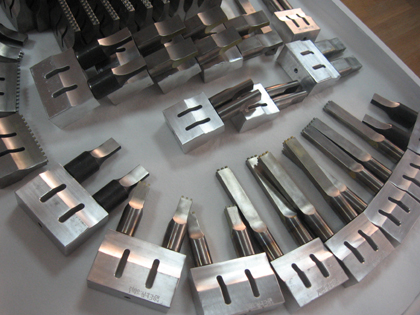 ������ĸ���^