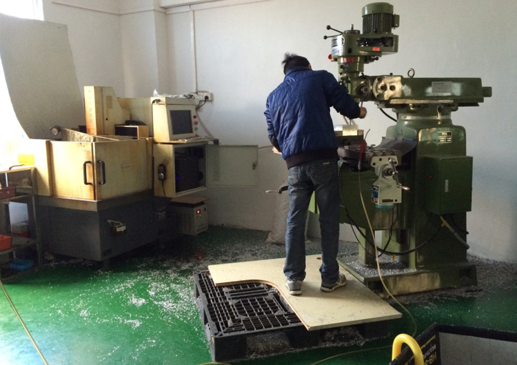 ����ģ�߳��F�Ѽy��ԭ�����