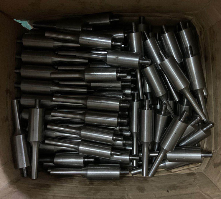 口罩耳帶超聲波點(diǎn)焊模具頭圖片