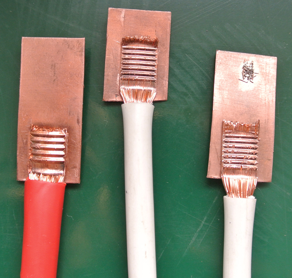 銅線(xiàn)束與端子片超聲波點(diǎn)焊圖片