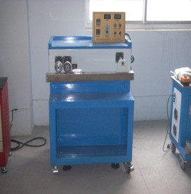 中縫無(wú)紡布過(guò)濾袋熱風(fēng)機